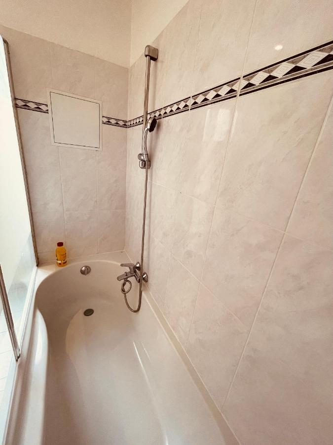 Nice Renting - Paganini - Spacious Apartment - 2 Bedrooms - King Bed - Bathtub - Heart Of Nice Eksteriør bilde